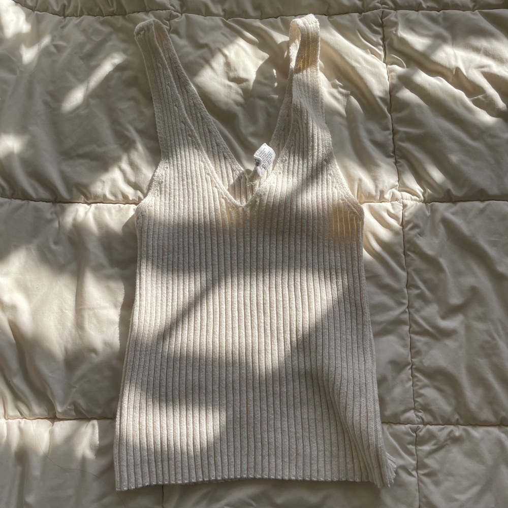 White Basic Tank Ribbed - Picture 2 of 2